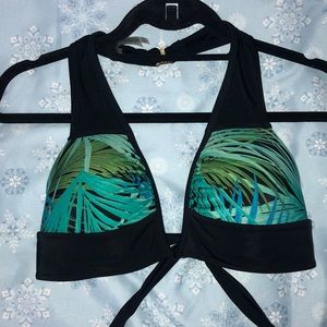 Victoria’s Secret bathing suit TOP only!!!